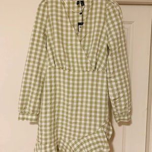 Vero Moda green gingham mini dress--please read description for sizing!